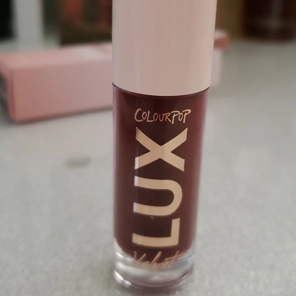 Colourpop Lux Velvet